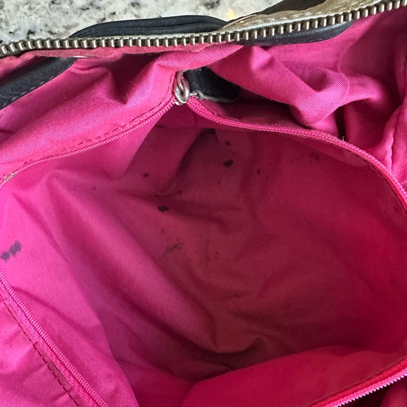 Vintage GUSTTO Black and Silver Shoulder Bag with Metallic Accents - Picture 8 of 8